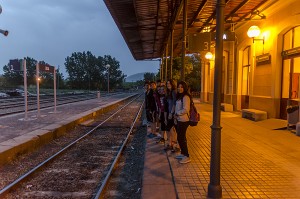 Esperando al tren en Jaca a las seis y media de la mañana